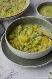 Spitzkohlsuppe – Wärmender Eintopf für kalte Tage