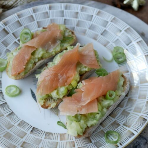 Bruschetta mit Lachs
