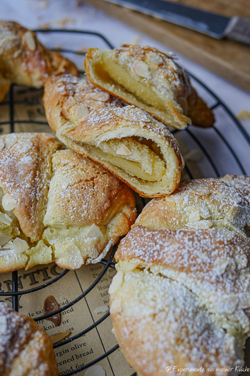 Mandel Croissants