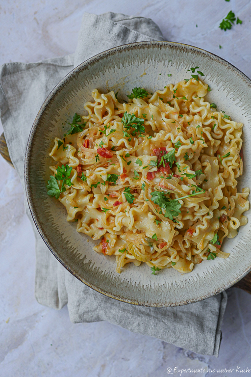 Zwiebel Pasta aus dem Ofen