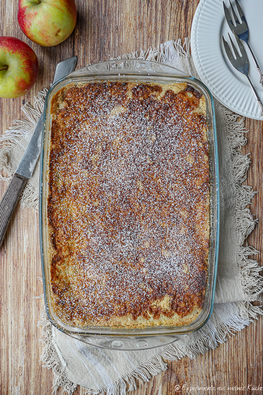 Kuchen mit geriebenem Apfel