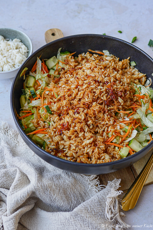 Viraler Crispy Rice Salad