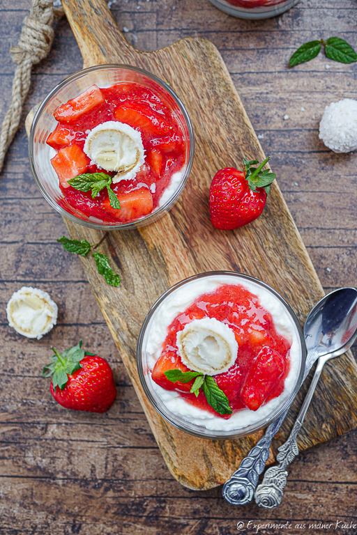 Erdbeer-Raffaello-Dessert