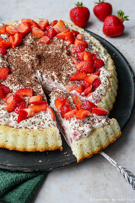 Kalorienarmer Erdbeerkuchen - fruchtig, frisch & lecker