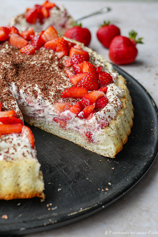 Kalorienarmer Kuchen mit Erdbeeren