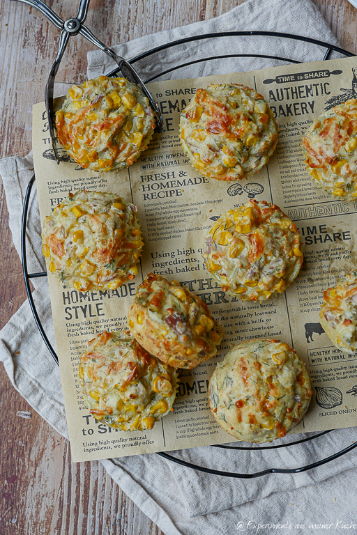 Deftige Muffins mit Thunfisch und Mais