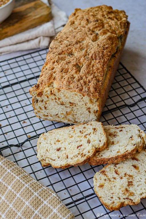 Zwiebelbrot ohne Hefe