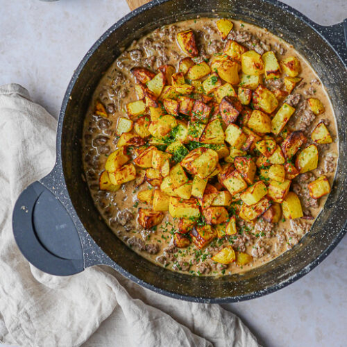 Knusprige Kartoffeln mit Hackfleischsoße