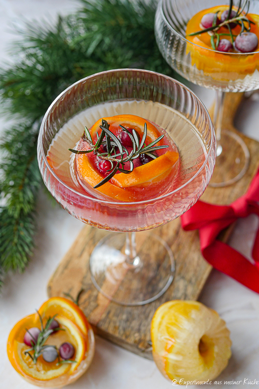 Weihnachtseiswürfel selber machen