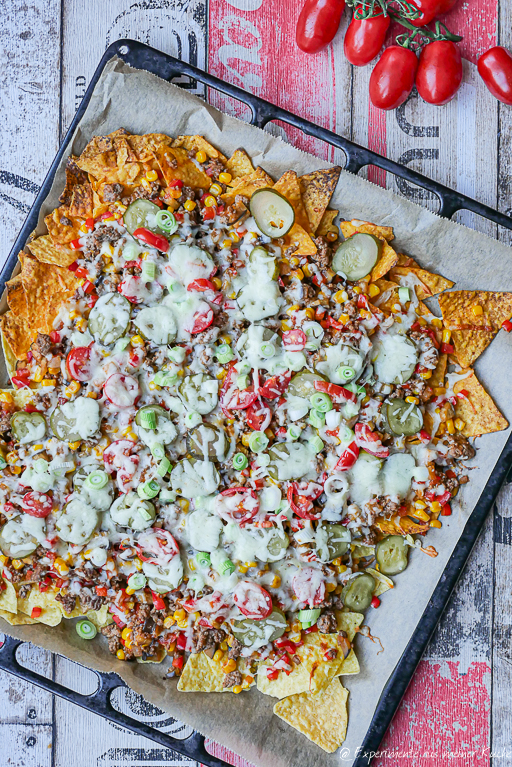 Nachos überbacken mit Käse & Hackfleisch vom Blech