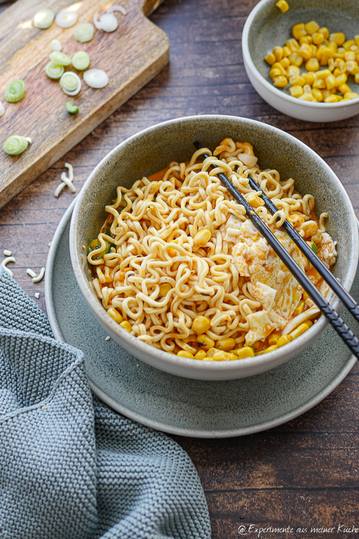 Ramen Bowl mit Buldak Ramen