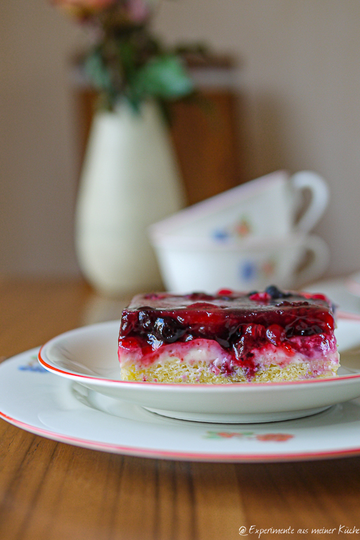 Beerenkuchen mit Schmand