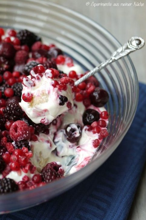 Dessert mit Windbeutel