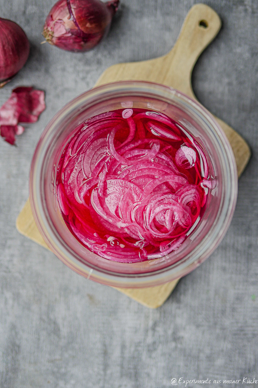 Gepickelte Zwiebeln