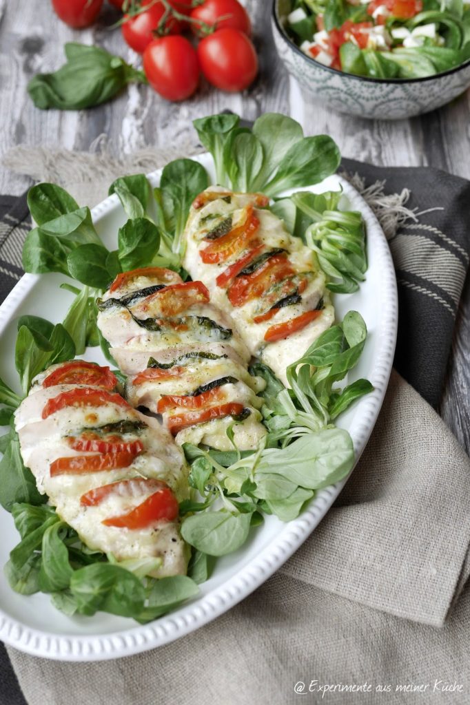 Hähnchenfächer Caprese