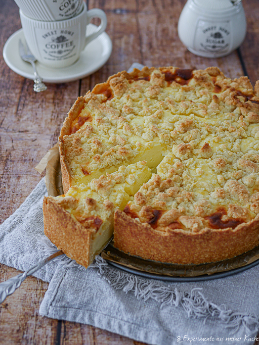 Käsekuchen mit Mascarpone und Streusel