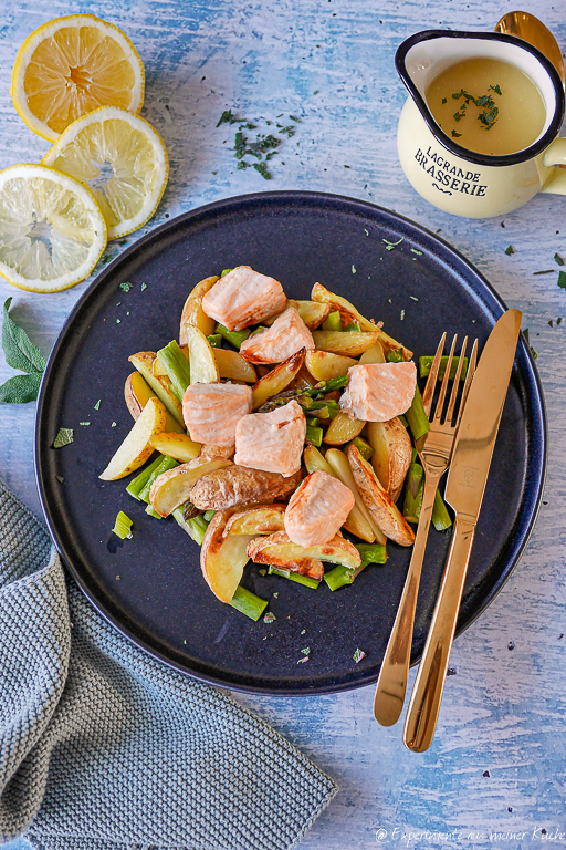 Spargel mit Lachs aus dem Ofen