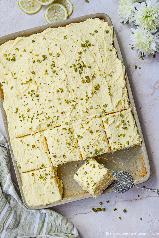 Zitronen-Buttermilch-Kuchen