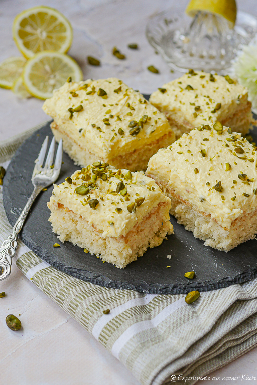 Zitronenbuttermilch-Kuchen