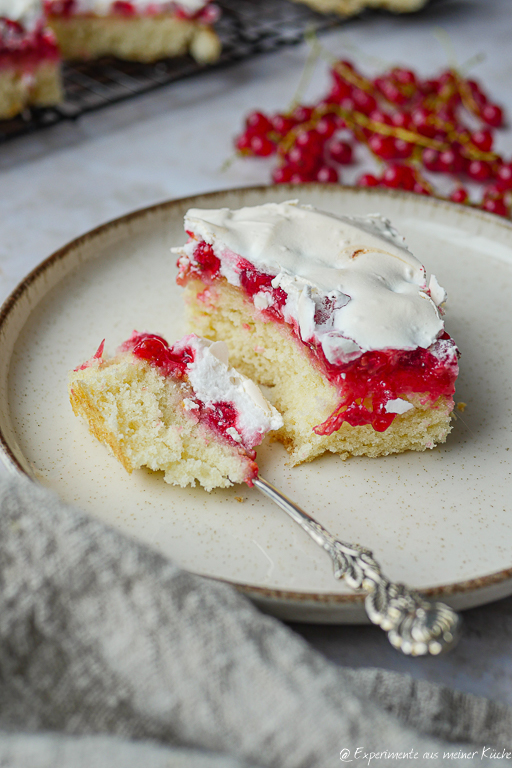 johannisbeer-baiser-kuchen-vom-blech