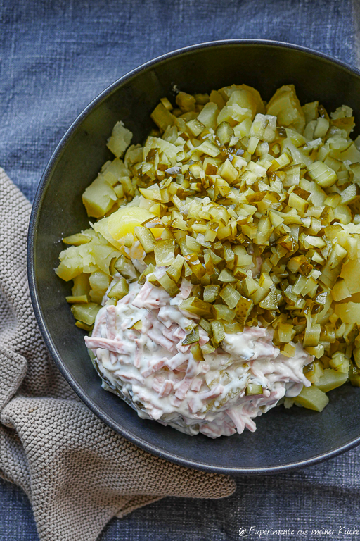 klassischer-kartoffelsalat-mit-fleischsalat