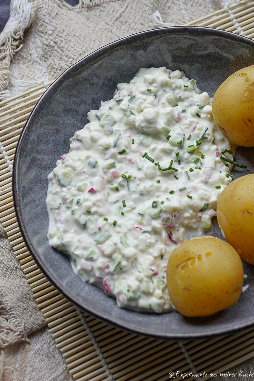 proteinreicher-koerniger-frischkaese-dip