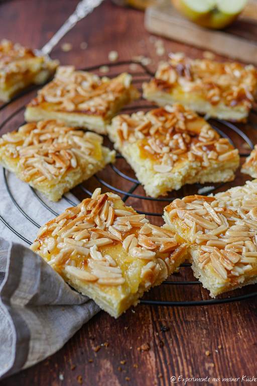 Apfel-Bienenstich-Kuchen vom Blech