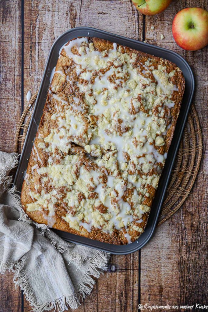 Apfel-Zimtschneckenkuchen