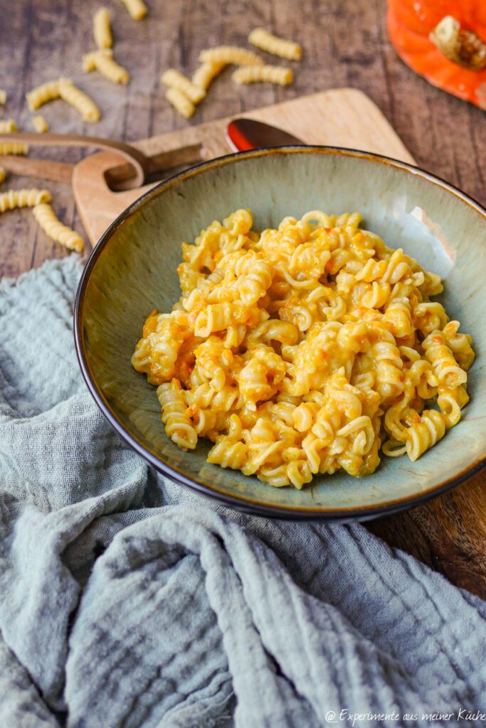 One Pot Pasta mit Kürbis