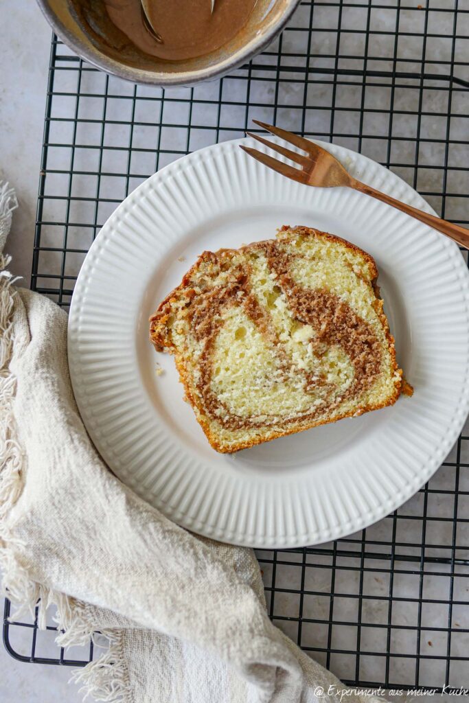 Zimtkuchen angeschnitten