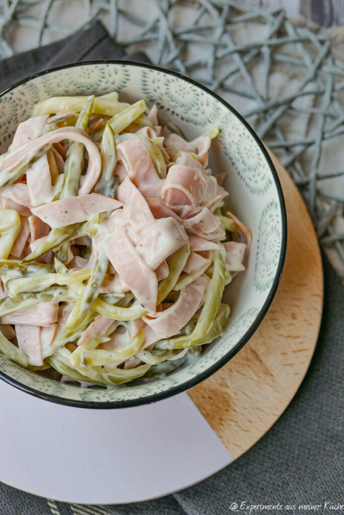 Fleischsalat mit Mayonnaise