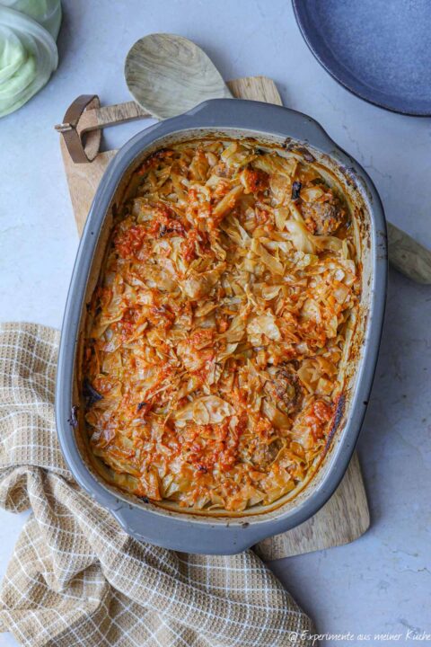 Spitzkohl Auflauf mit Hackbällchen und Kartoffeln